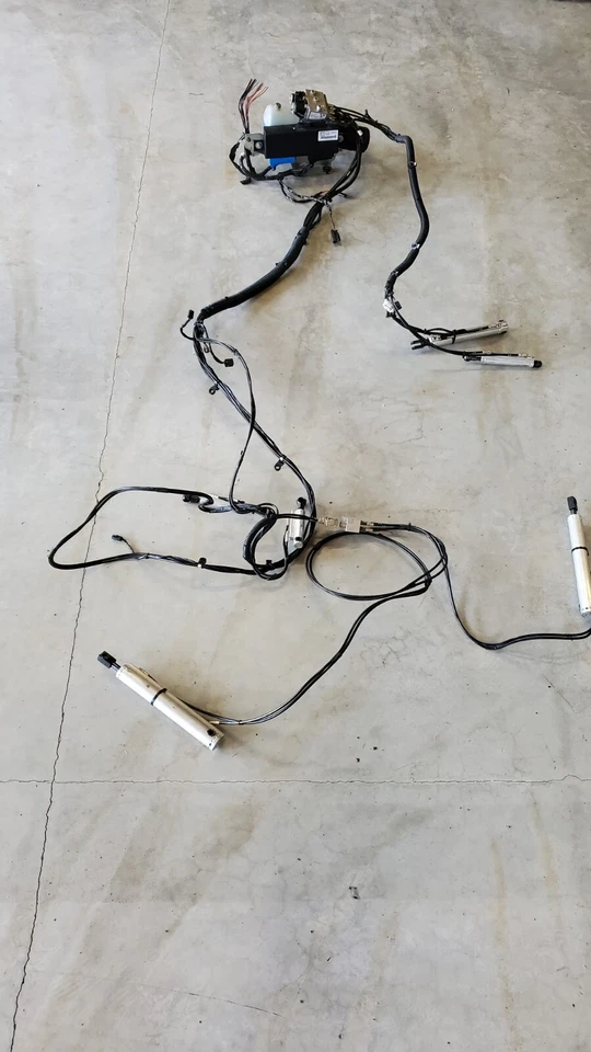 💥💥 2006-2009 PONTIAC G6 CONVERTIBLE MÓDULO BOMBA LÍNEAS CILINDROS ¡¡COMPLETO!! 💥 Foto 1 de 4