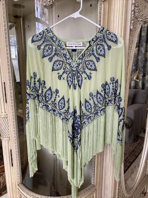 Poncho Tanja Pignatelli Bordado Seda Flecos Cuentas Verde Menta Y Azul Talla S Foto 1 de 4