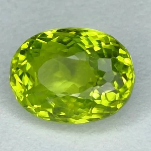 💕100% NATURAL 2.15Cts BEAUTIFUL SUPER GREEN PAKISTAN PERIDOT . - Picture 1 of 4