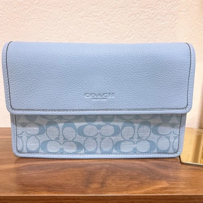 Bandolera Coach Turner con solapa para hombre nueva con etiquetas en denim exclusivo CH828/CQ148 Foto 1 de 4