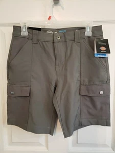 Dickies Women's Gray Temp-iQ Cooling Cargo Shorts 4/27 NWT 9" Inseam - Picture 1 of 3