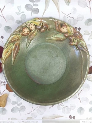 Sayer Australian pottery bowl | Redland Bay Pottery | Gumnut babies and leaves - Image 1 of 4