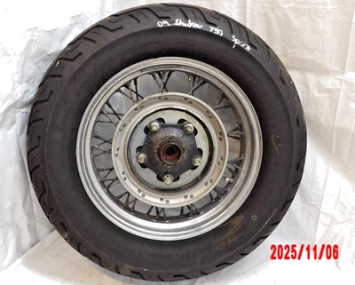 Honda Shadow VT 750 Spirit 2009 09 rueda trasera radios neumático Foto 1 de 4