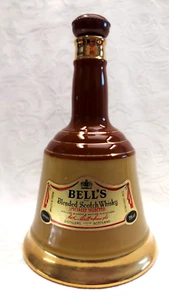 BELL'S Scotch Whiskey EMPTY Bell Decanter WADE Scotland 75 cl - Excellent - Picture 1 of 11