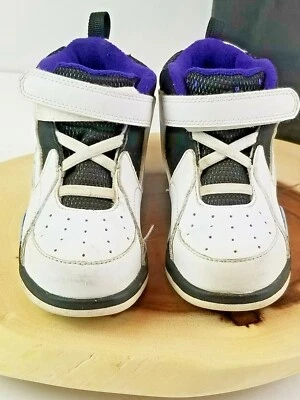 Jordan Classic '90 (TD) WHT/MTLLC SLVR-BLK-VRSTY PRPL 414849 101 Talla 9.5 Foto 1 de 4