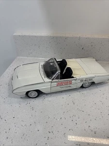 Anson 1963 Indy 500 Pace Car Thunderbird 1:18 blanco/leer descripción - Imagen 1 de 17