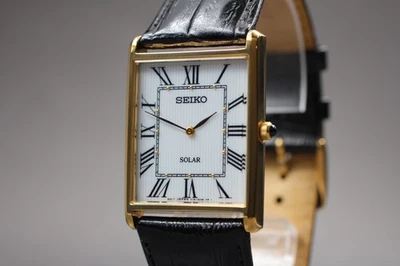 [COMO NUEVO] Reloj Seiko V115-0BC0 SUP880 Solar Tank Dress esfera blanca cuarzo para hombre JAPÓN Foto 1 de 4
