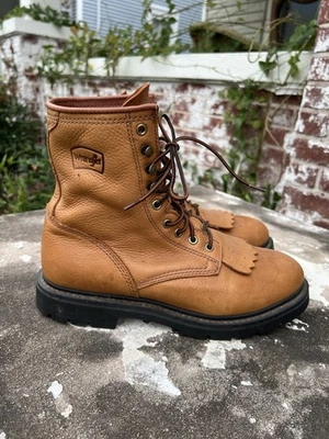 Wrangler DeWitt 棕褐色皮革西部骑兵工作靴男式 8 码牛仔美国 Kiltie — 第 1/4 张图片