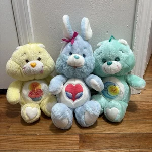 Lot of 3 ** Vintage 1983 Kenner Care Bears Bedtime, Cousin, Birthday Hugs - Picture 1 of 5