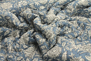 Stoff Polyester Stepp Stoff jeansblau Blume 270 cm breit Matelassé