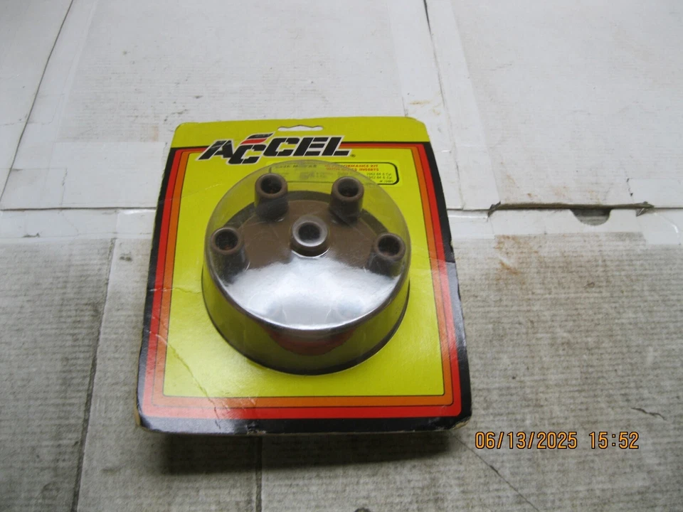 ACCEL Distributor Cap and Rotor 8326 Foto 1 de 4