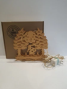 Original Erzgebirge Fensterbild Weihnachtsmann beleuchtet funktioniert OVP !!! - Bild 1 von 8