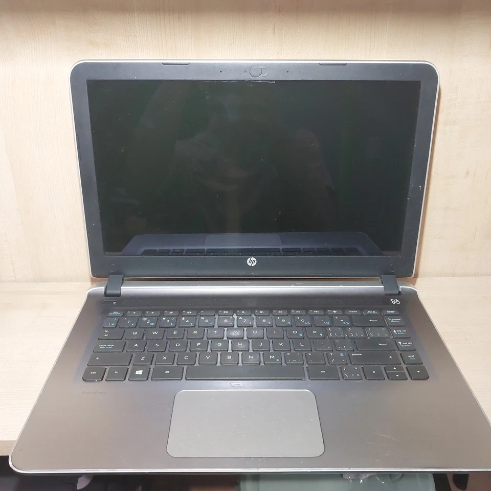 HP Pavillion 14-ab168CA Laptop *No HDD/Battery* Power On Display - Image 1 of 4