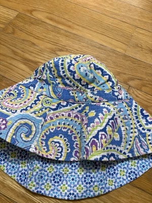 Sombrero cubo reversible Vera Bradley azul y blanco #sombreros Foto 1 de 2