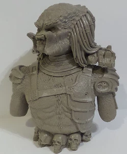 PREDATOR : RESIN PREDATOR BUST MADE BY KILLER - Picture 1 of 8