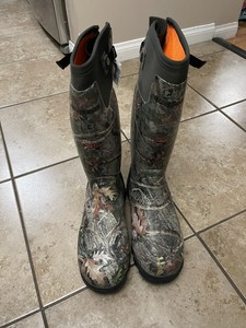 Lacrosse Alphaburly In Hunting Footwear 