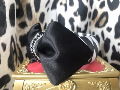 Tarina Tarantino Silent Stripes Black & White Swarovski Bow Bangle Bracelet RARE - Image 1 of 4