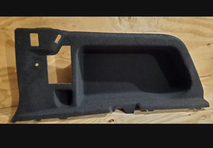 Cuarto inferior trasero izquierdo Land Rover Discovery 2017 a 2020 pieza OEM LR081284 Foto 1 de 4