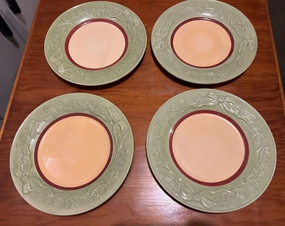 4 platos de cena de vacaciones Pfaltzgraff Secrets of Pistoulet - Jana Kolpen 11 1/4" Foto 1 de 2