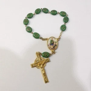 Irisches Kleeblatt St. Patrick Rosenkranz Armband grüne Glasperlen, Kruzifix - Bild 1 von 12
