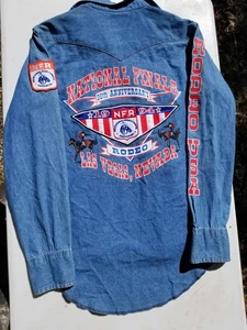 Vintage Wrangler National Finals Rodeo Denim Shirt Mens Size M Blue Cowboy 1994 - Picture 1 of 21