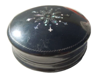 Boite carton bouilli laque incrustation nacre époque Napoléon III 19ème - Photo 1/4