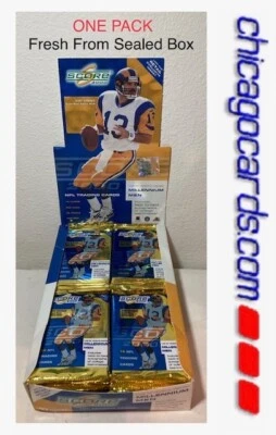 2000 Score Football Pack Look4 Tom Brady RC Rookie Autograph Millennium Men - Image 1 of 4