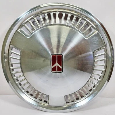 ONE 1990-1993 Oldsmobile Calais / Achieva # 4112 14" Hubcap Wheel Cover 22576076 - Image 1 of 4