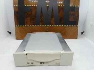 HP SureStore DAT40 DDS4 20/40Gb Internal Tape Drive C5683A C5683-00751 - Picture 1 of 3