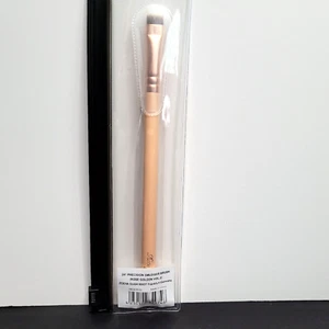 ZOEVA 241 Precision Smudger Brush - Rose Golden Vol. 2 - Synthetic Bristles - Picture 1 of 3