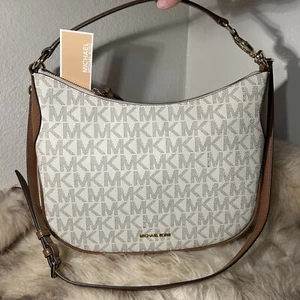 Sac à bandoulière Michael Kors Kelsey Med Hobo neuf avec étiquette - Vanille et bagages - Photo 1/6