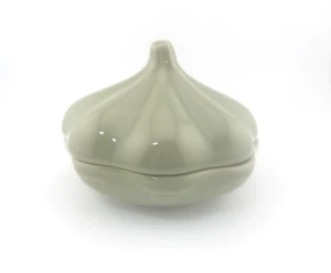 Longaberger Woven Traditions Garlic Roaster, 2 pcs., Sage, 2012 - Picture 1 of 4