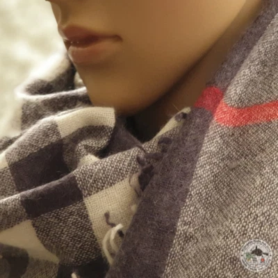 NAMASTE KIDS HELP SHOP Kaschmirschal "Tika (टिका)"- handgearbeitet aus Nepal Unikat