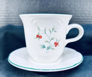 Pfaltzgraff Winterberry Kaffeetasse 10oz + Untertasse Weihnachten Urlaub a - Bild 1 von 6