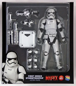 MAFEX No.021 First Order Stormtrooper Star Wars Force Awakens Action Figure - Picture 1 of 7