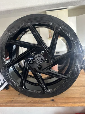 Lexani Competition Static 22x10 22' Foto 1 de 4