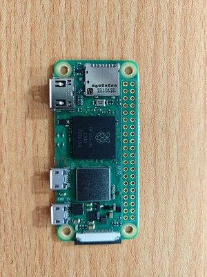 Raspberry Pi Zero 2 W with MakerSpot USB Hub Hat & Case - Image 1 of 4