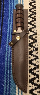 Cuchillos hechos por RJ Smith *Cuchillo de supervivencia* Foto 1 de 4