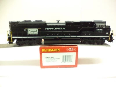 Bachmann Ho 66007, SD70ACe Locomotive, Penn Central 1073, DCC sound - Image 1 of 4