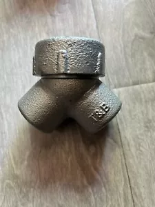 ABB Thomas & Betts LBY25 3/4 Conduit Service Entrance Elbow With 7/8 Flat Cover - Picture 1 of 5