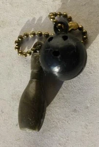 Bowling Pin Black Bowling Ball Plastic Keychain Great Bowling Collectible --- - Picture 1 of 1