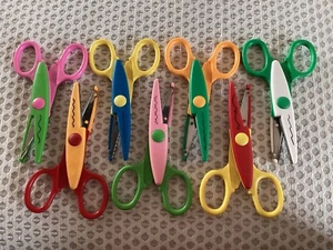 7 Kreativscheren , Kinderbastelscheren, farbig,unbenutzt - Bild 1 von 1