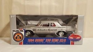 SUPERCAR COLLETIBLES 1:18 DICK LANDY 1964 DODGE 330 HEMI SS/A PERFORMANCE CLINIC - Picture 1 of 13