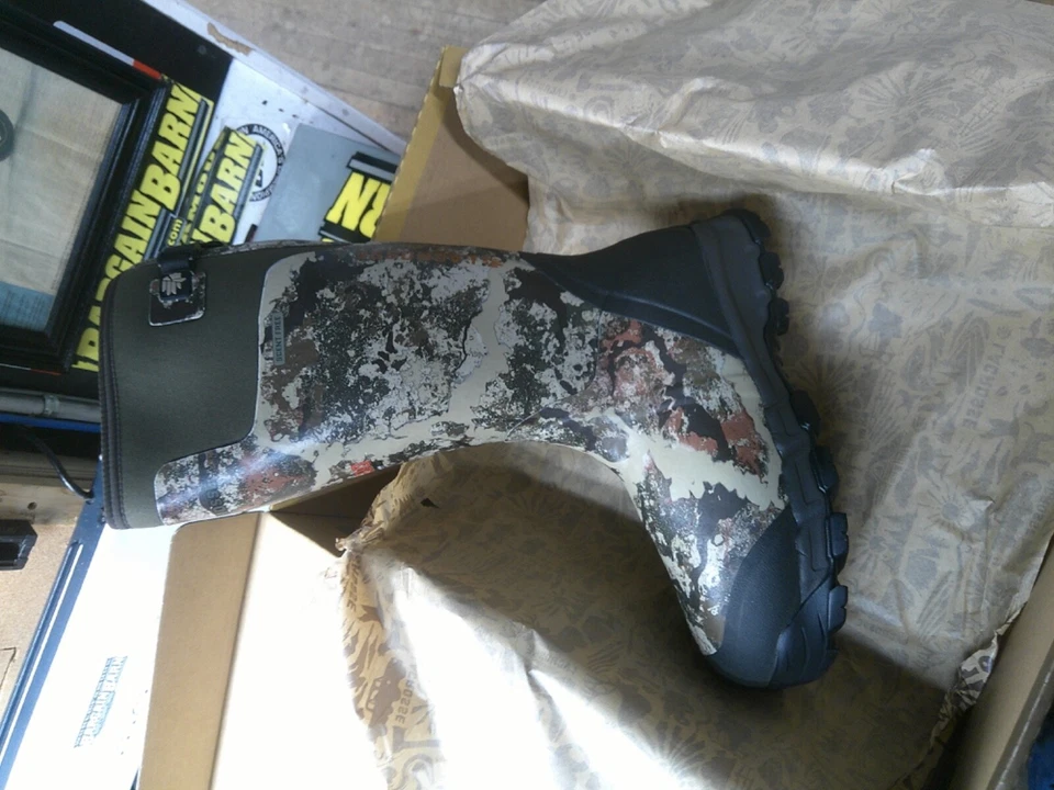 LEFT ONLY!!! LACROSSE ALPHABURLY PRO 18" SPECTER 1600G HUNT BOOTS 376076 SIZE 11 - Image 1 of 4