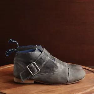 Stivali John Fluevog uomo TG 8 grigio blu pelle fibbia alla caviglia contemporanei casual - Foto 1 di 16