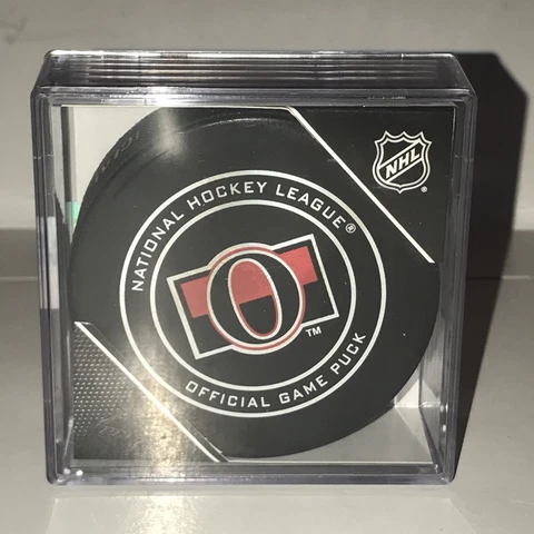 Ottawa Senators Official NHL Game On Ice Hockey Puck in Display Cube Cover
