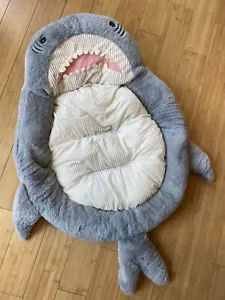 Haifisch Ozean Charakter Hund Katze Haustier Bett - weich gepolstert süß - neu! 20"" Liegefläche - Bild 1 von 5