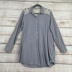 Lili's Closet 1/2 Button Striped Lace Back Tunic Top Women's Medium Blue/White - Picture 1 of 10