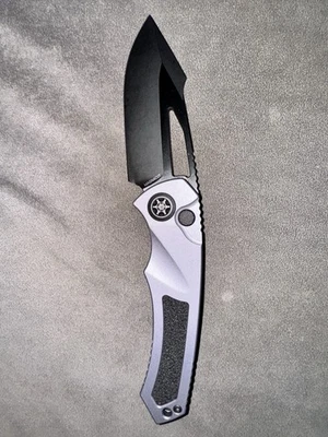 Heretic Pariah Punto de Caída Manual DLC Hoja Magnacut Gris Mango de Aluminio Foto 1 de 4