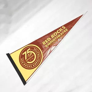 Bandera banderín bandera banderín del 75 aniversario del anfiteatro Red Rocks Denver Colorado - Imagen 1 de 2